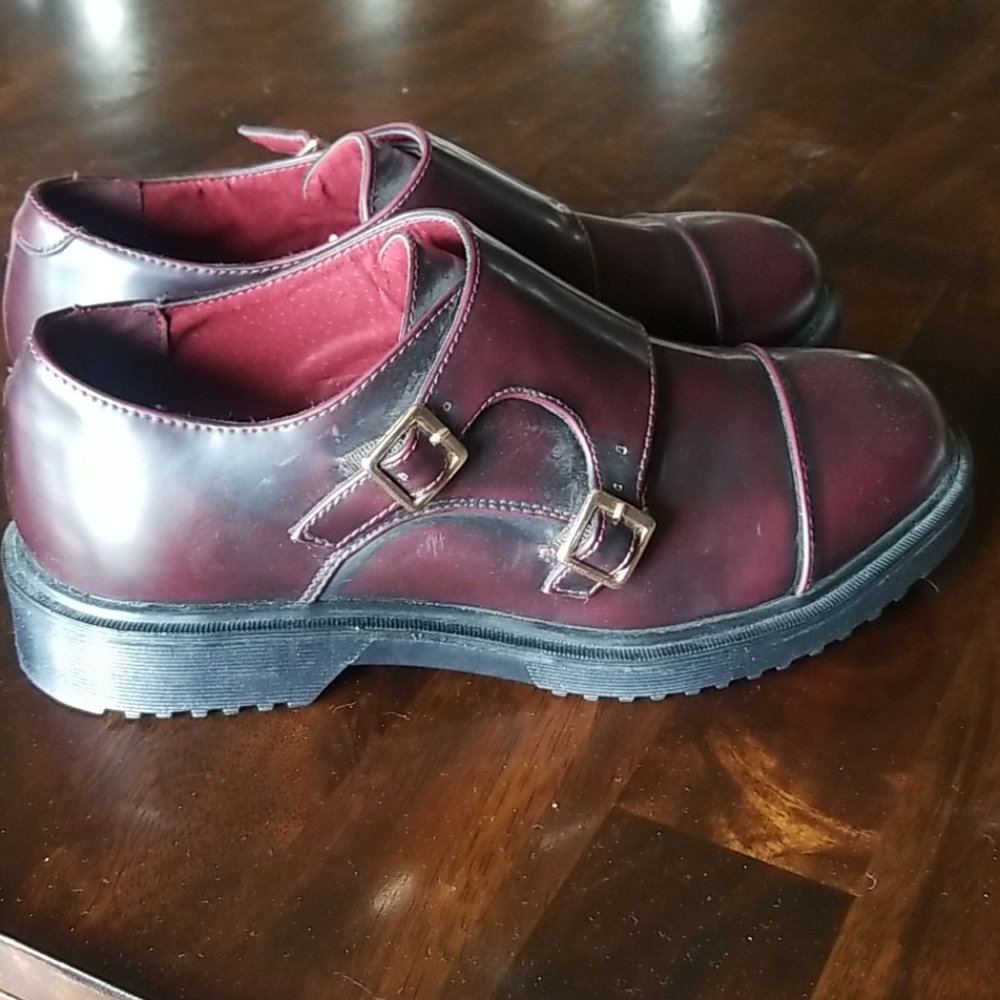 Womens shoes